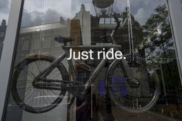 The dutch sales bike company